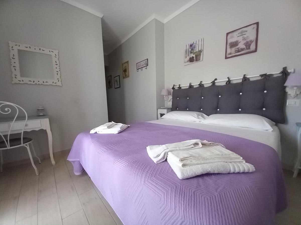 Il Grifo Hotell Sabaudia Exteriör bild